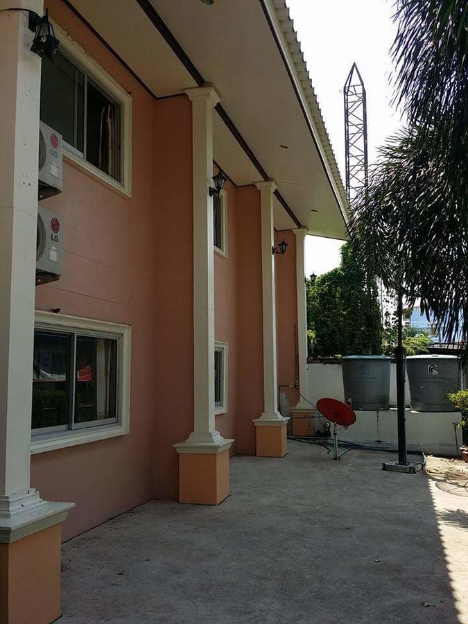 Narasiri Service Apartment Prachinburi Bagian luar foto