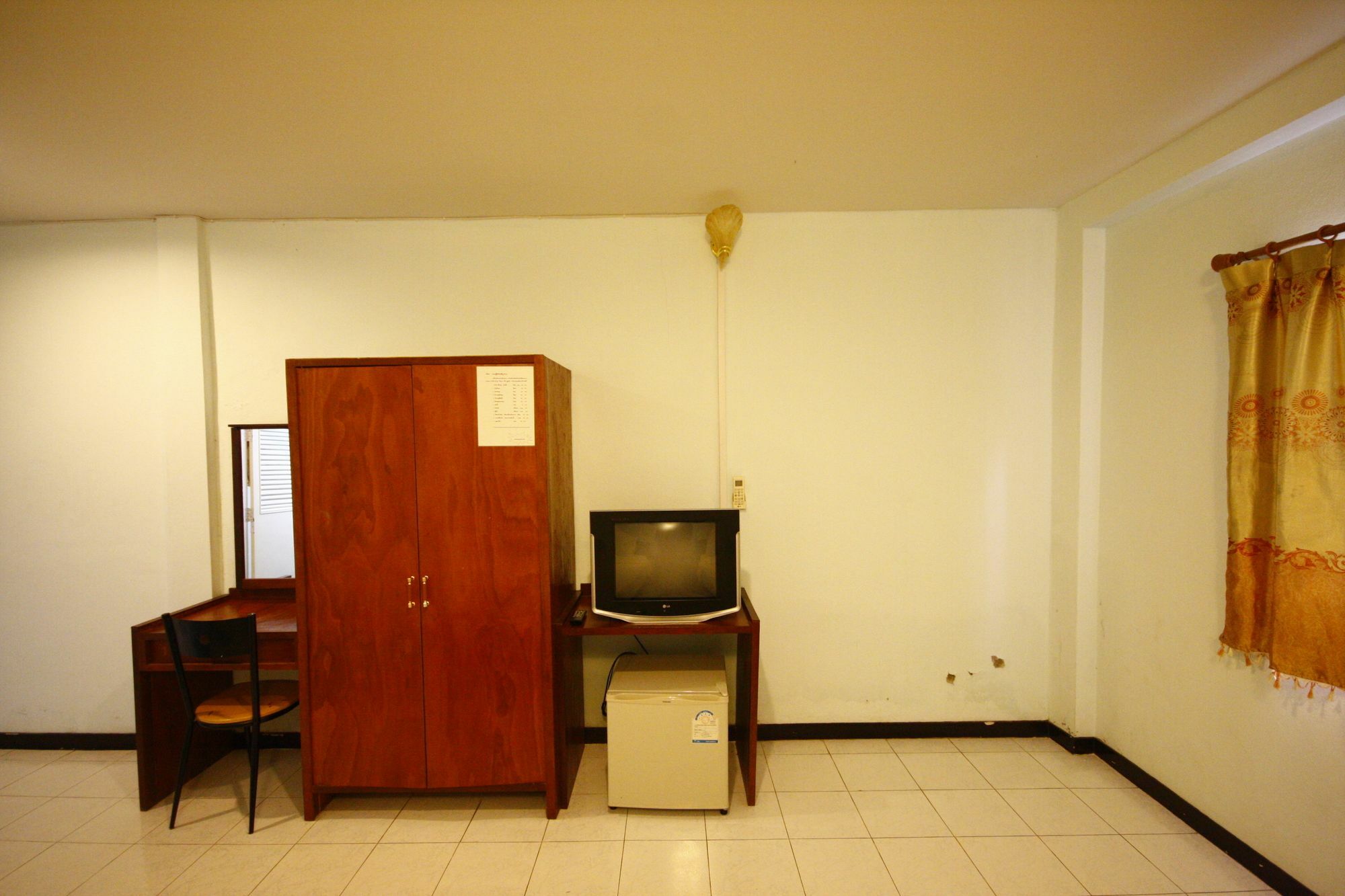 Narasiri Service Apartment Prachinburi Bagian luar foto