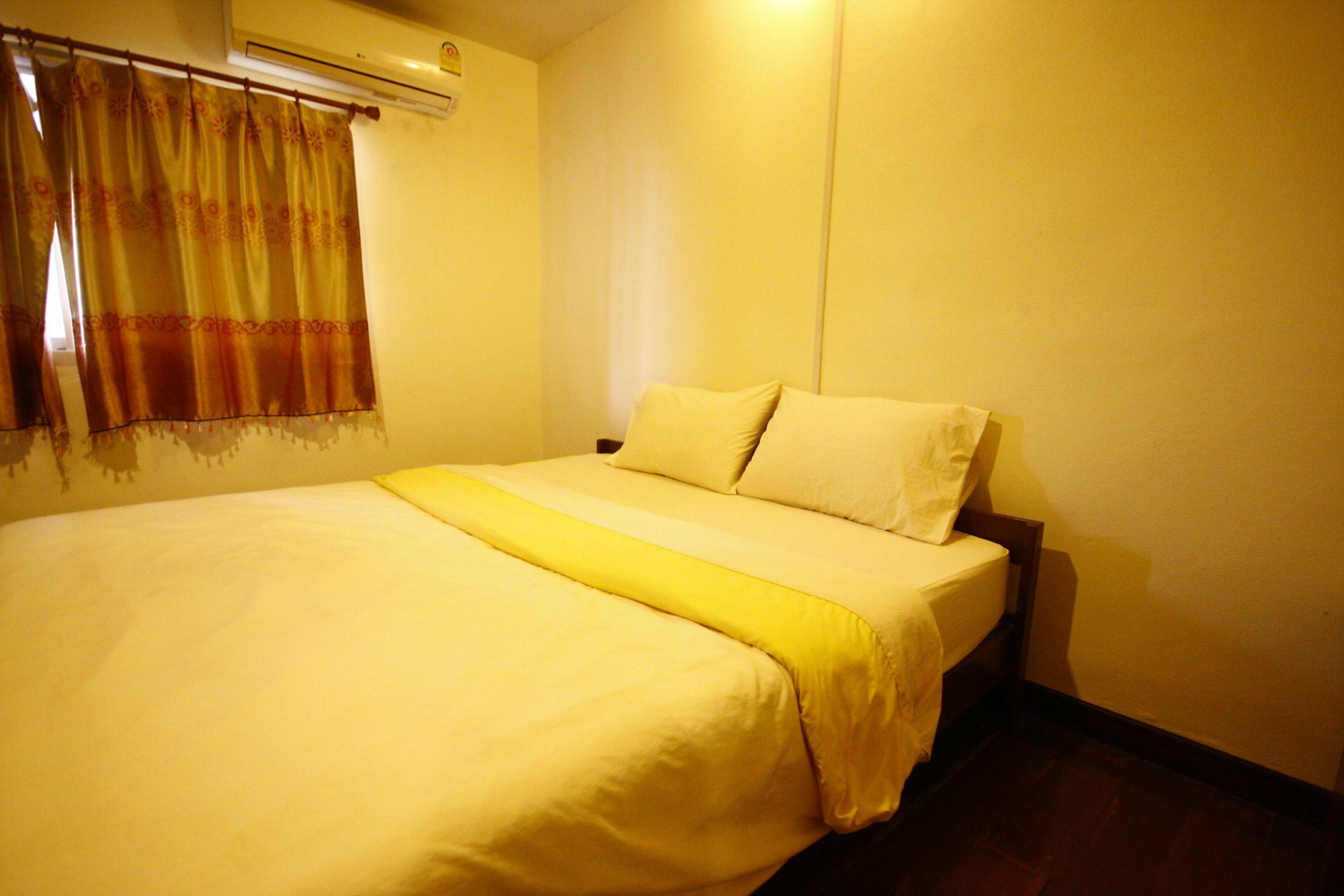 Narasiri Service Apartment Prachinburi Bagian luar foto